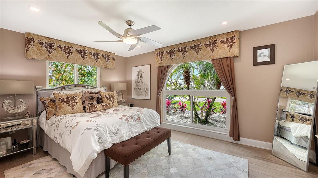 536 Ketch Lane Longboat Key, FL 34228 - Photo 34 of 80