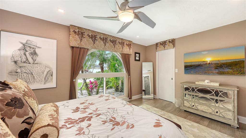 536 Ketch Lane Longboat Key, FL 34228 - Photo 35 of 80