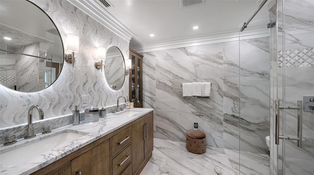 536 Ketch Lane Longboat Key, FL 34228 - Photo 37 of 80