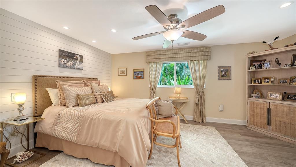 536 Ketch Lane Longboat Key, FL 34228 - Photo 39 of 80