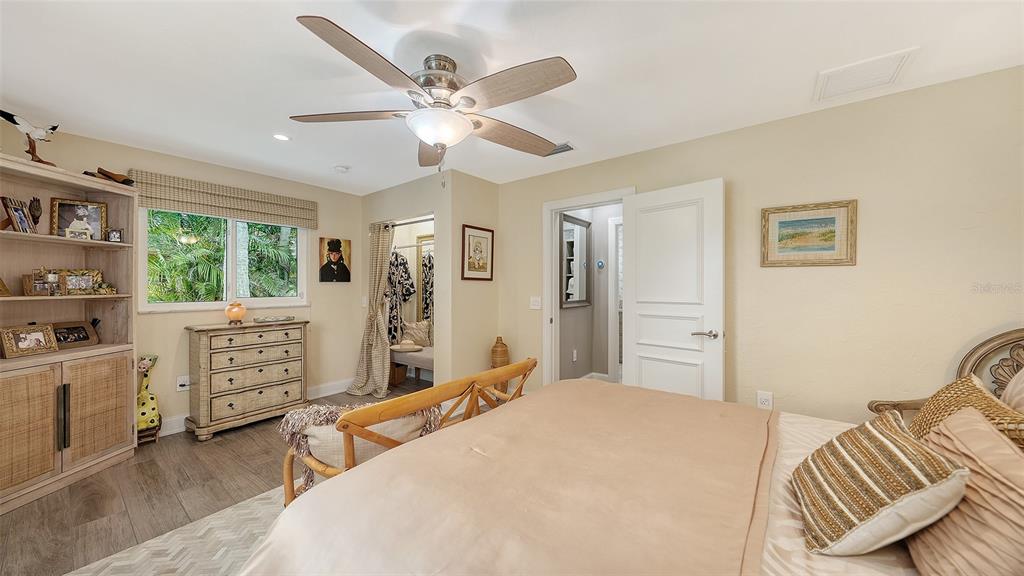 536 Ketch Lane Longboat Key, FL 34228 - Photo 41 of 80