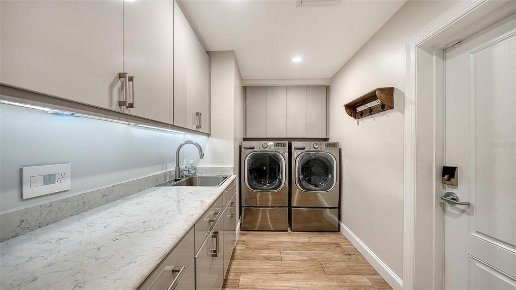 536 Ketch Lane Longboat Key, FL 34228 - Photo 44 of 80