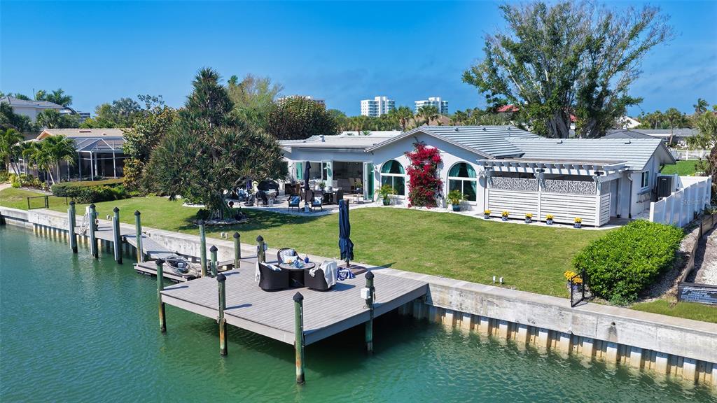 536 Ketch Lane Longboat Key, FL 34228 - Photo 7 of 80