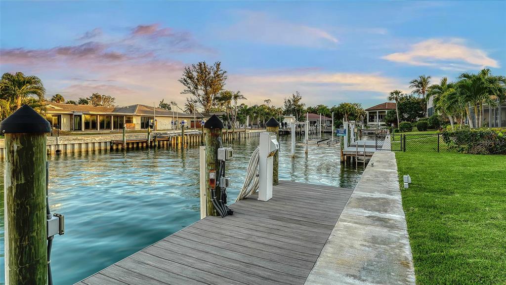 536 Ketch Lane Longboat Key, FL 34228 - Photo 78 of 80