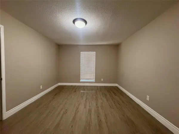 $1,200 | 9201 Clarewood Drive, Unit 58, Houston, TX 77036