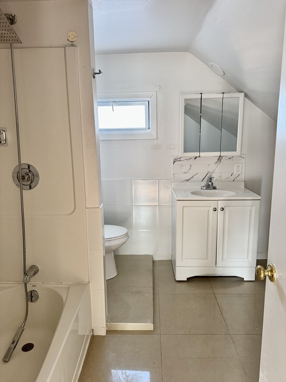 133 Endicott Street, Unit 1 Worcester, MA 01610 - Photo 16 of 18