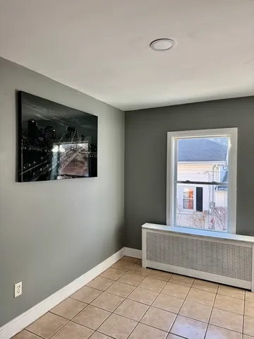 $2,600 | 133 Endicott Street, Unit 1, Worcester, MA 01610