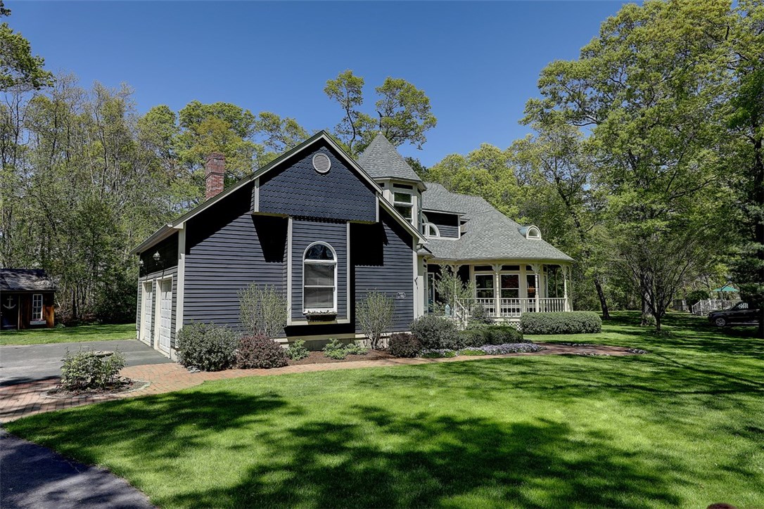 4 River Oak Road Barrington, RI 02806 - Photo 3 of 40 Gallery Image 3