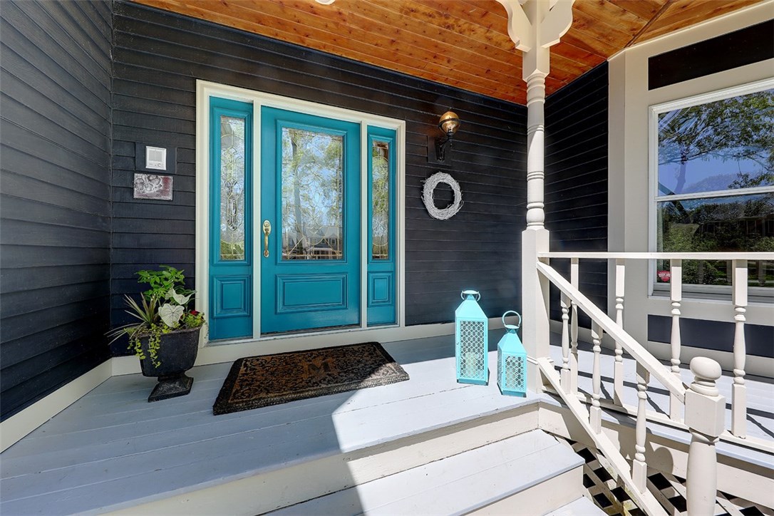 4 River Oak Road Barrington, RI 02806 - Photo 4 of 40 Gallery Image 4