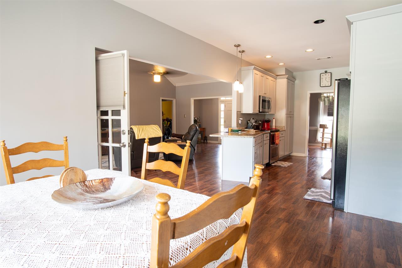 8646 Bazemore Road Memphis, TN 38018 - Photo 6 of 12 Gallery Image 6
