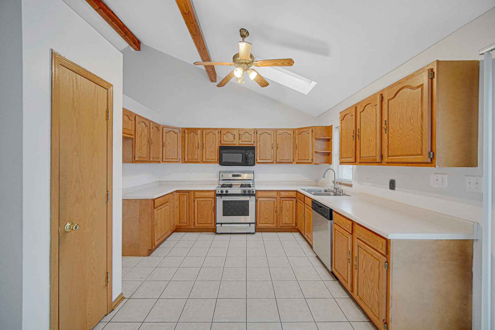 15619 Homan Avenue Markham, IL 60428 - Photo 14 of 21