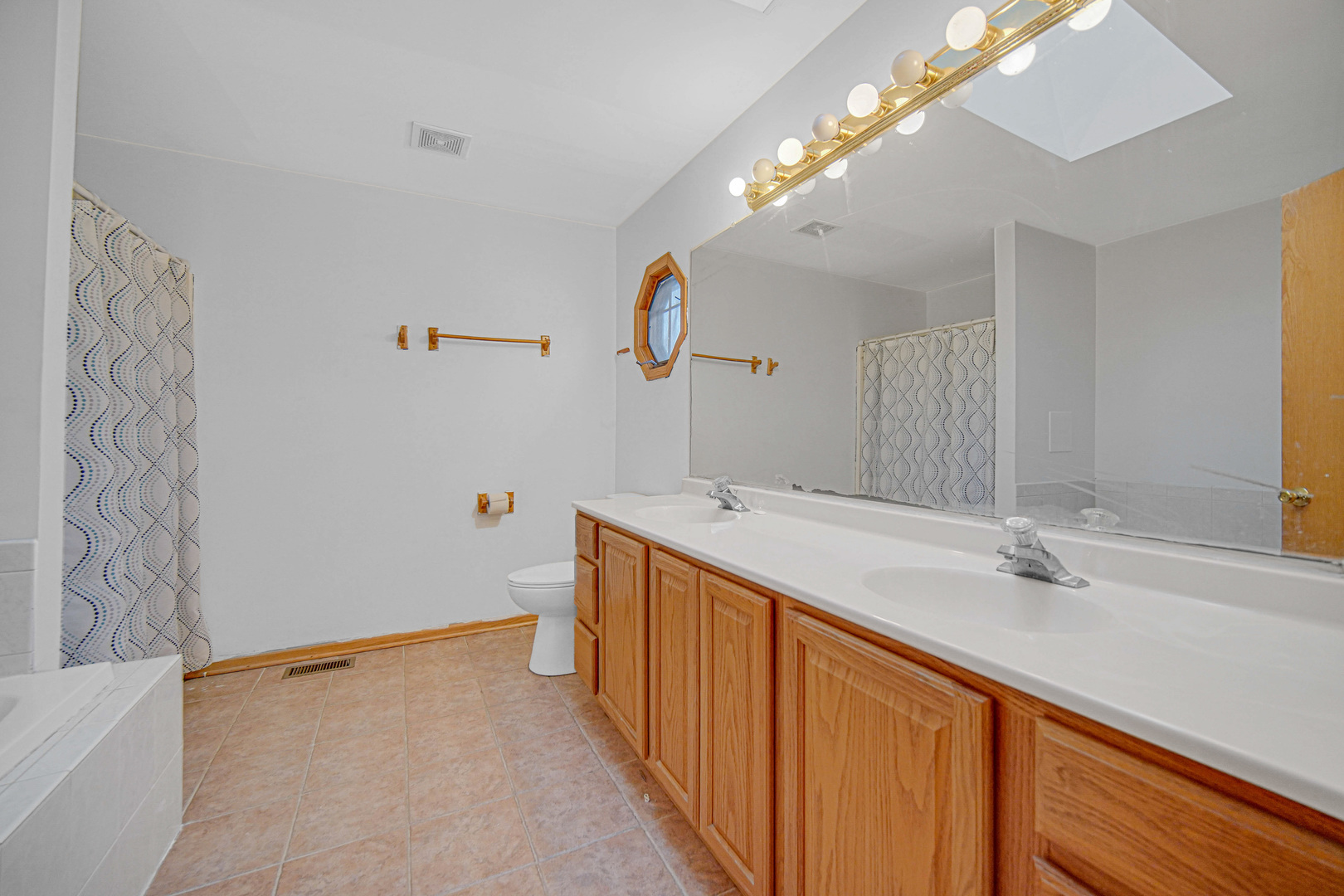 15619 Homan Avenue Markham, IL 60428 - Photo 16 of 21