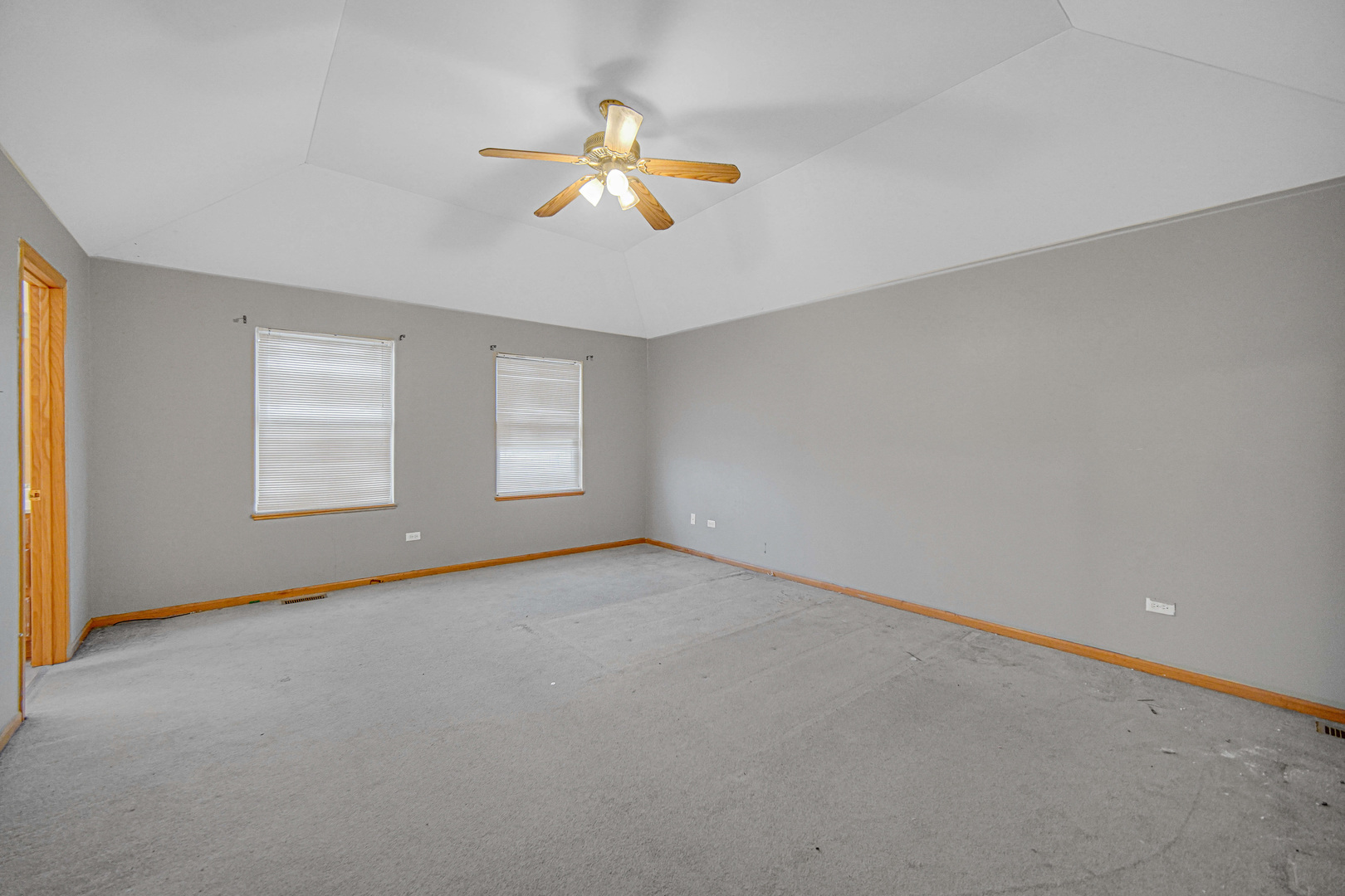 15619 Homan Avenue Markham, IL 60428 - Photo 8 of 21