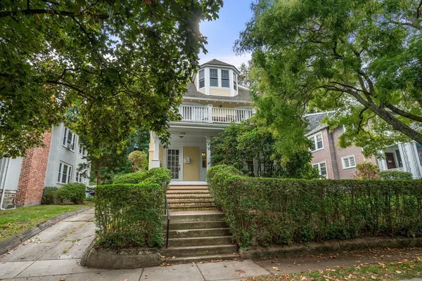 $5,200 | 108 Columbia Street, Unit 1, Brookline, MA 02446