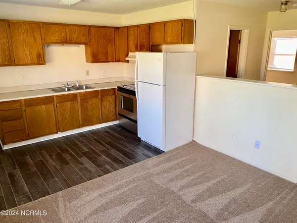 $750 | 1085 Cheyenne Court, Unit 4, Greenville, NC 27858