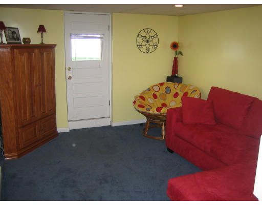 90 Searle Road Boston, MA 02132 - Photo 6 of 13 Gallery Image 6