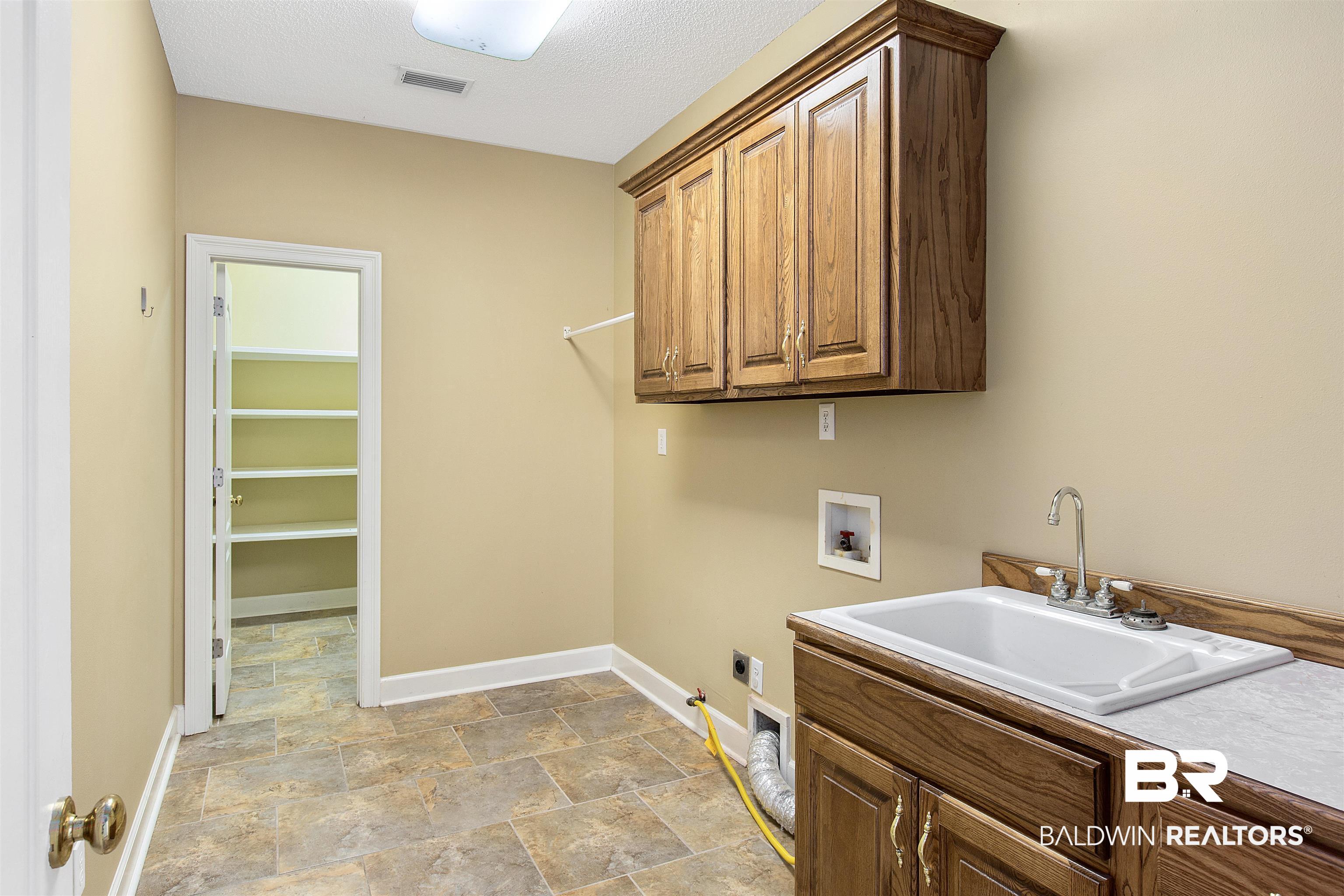 631 Southern Way Spanish Fort, AL 36527 - Photo 25 of 50 Laundry Room