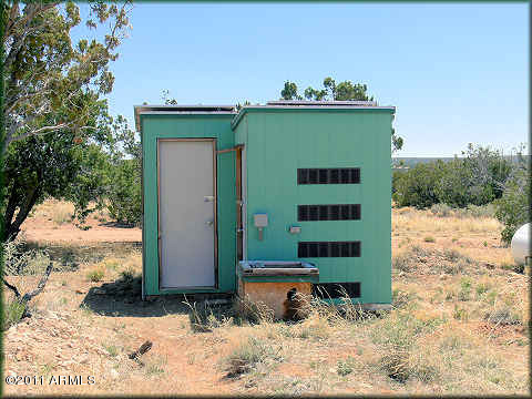 5276 Joken Road Heber, AZ 85928 - Photo 4 of 9 generator building