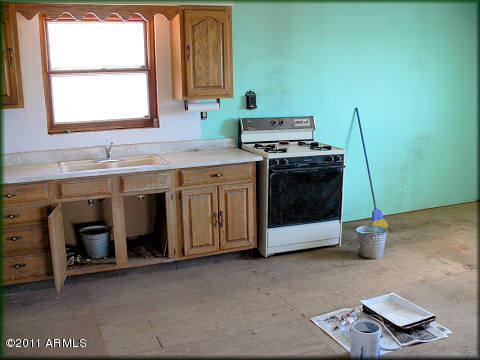 5276 Joken Road Heber, AZ 85928 - Photo 7 of 9 kitchen