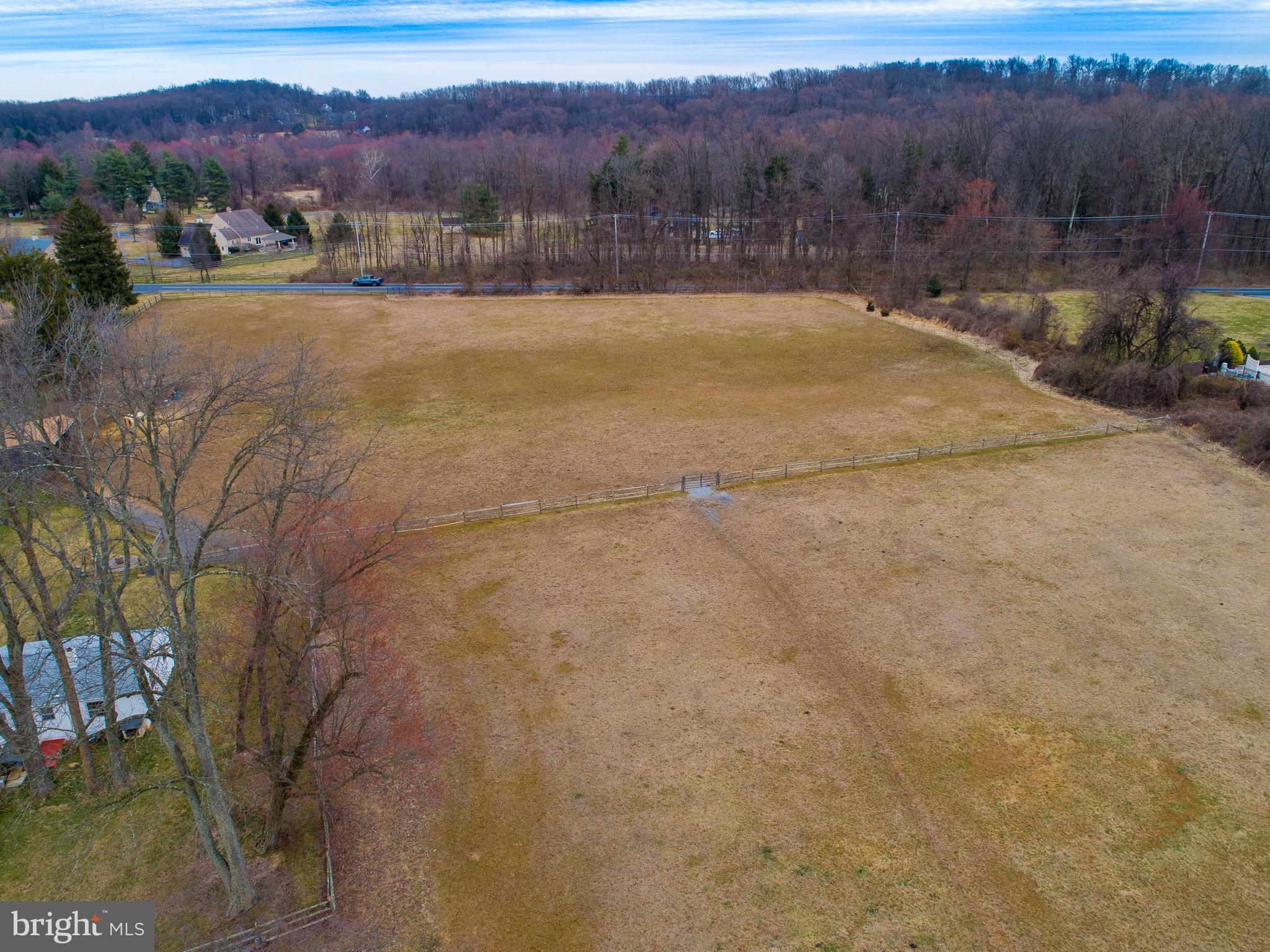 5 Lyons Run Road Glenmoore, PA 19343 - Photo 2 of 8 Fenced in pasture