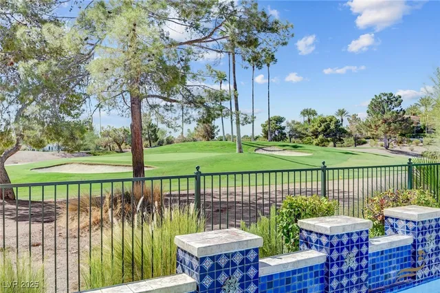 $1,075,000 | 8941 Diamond Falls Drive, Las Vegas, NV 89117