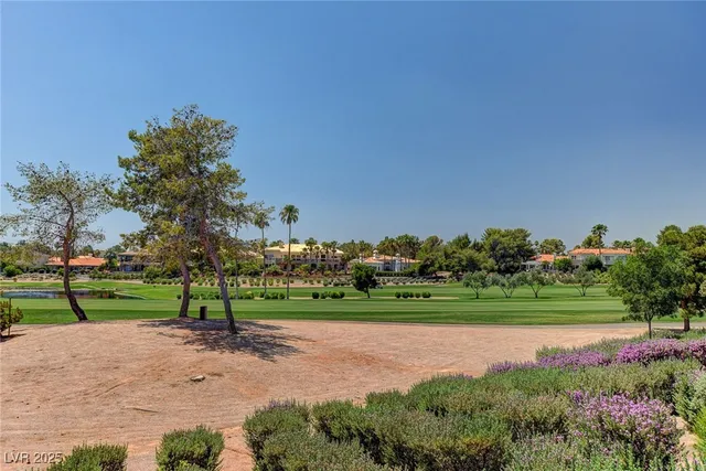 $1,075,000 | 8941 Diamond Falls Drive, Las Vegas, NV 89117