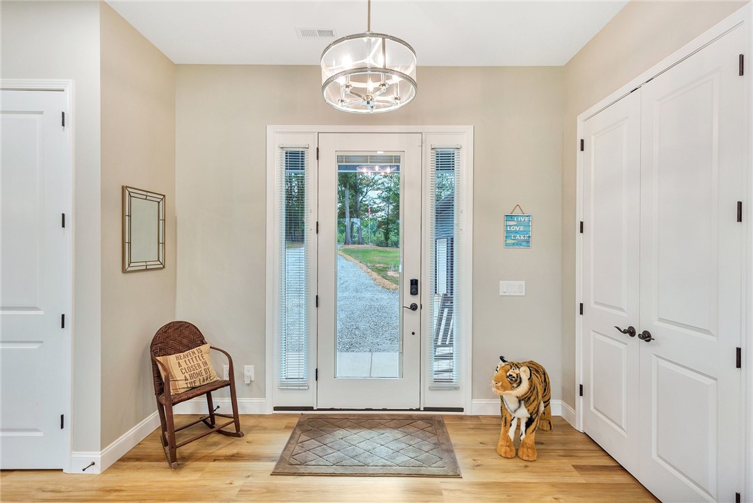 851 Durham Brown Road Seneca, SC 29678 - Photo 5 of 28