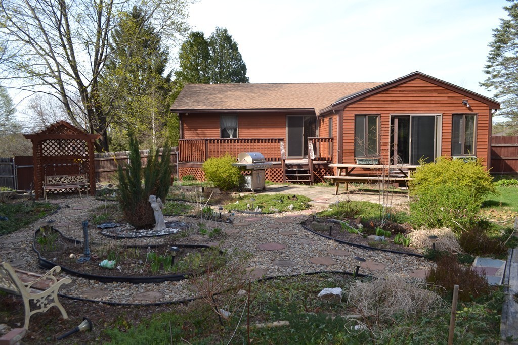 8 Alpha Road Groveland, MA 01834 - Photo 4 of 18 Gallery Image 4