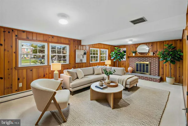 $650,000 | 807 Winhall Way, Silver Spring, MD 20904