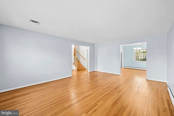 $650,000 | 807 Winhall Way, Silver Spring, MD 20904