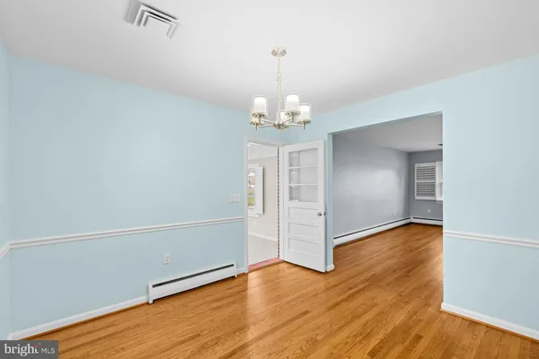$650,000 | 807 Winhall Way, Silver Spring, MD 20904