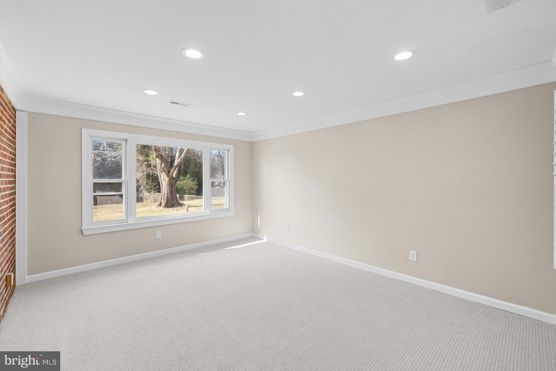 807 Winhall Way Silver Spring, MD 20904 - Photo 25 of 82 a view of empty room with window