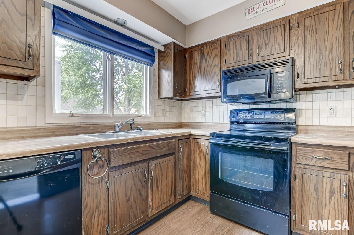 5 Brookside Place Springfield, IL 62704 - Photo 11 of 27 Gallery Image 11