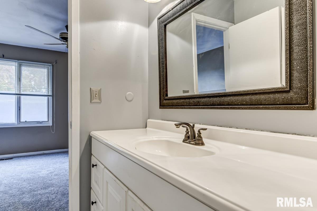 5 Brookside Place Springfield, IL 62704 - Photo 20 of 27 Gallery Image 20