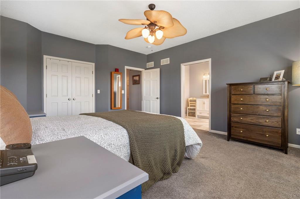 25605 Parallel Road Tonganoxie, KS 66086 - Photo 18 of 50