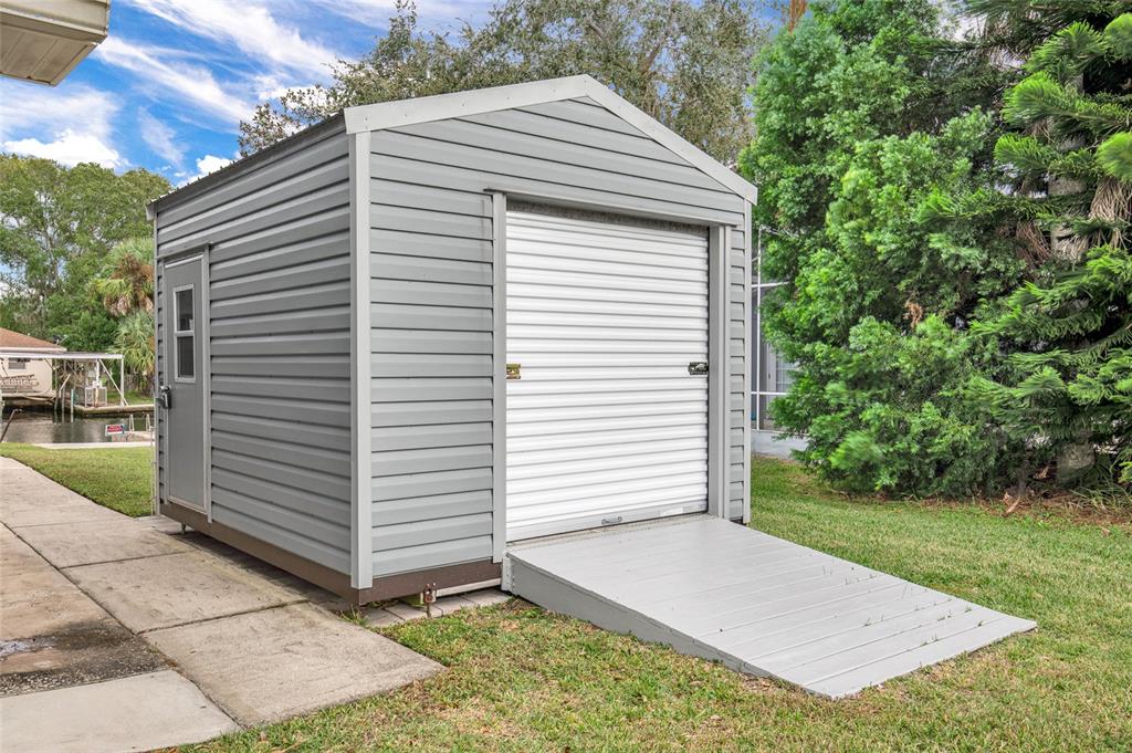 4121 South Roosevelt Point Homosassa, FL 34448 - Photo 45 of 47 a view of outdoor space and yard