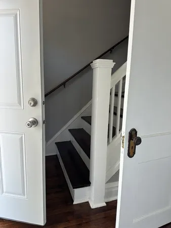 a view of entryway
