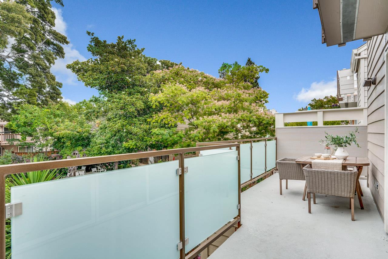363 North Rengstorff Avenue, Unit 4 Mountain View, CA 94043 - Photo 7 of 54