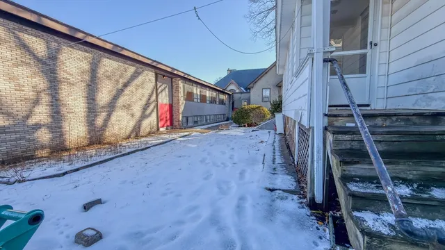 $340,000 | 39 Whitmarsh Avenue, Worcester, MA 01606