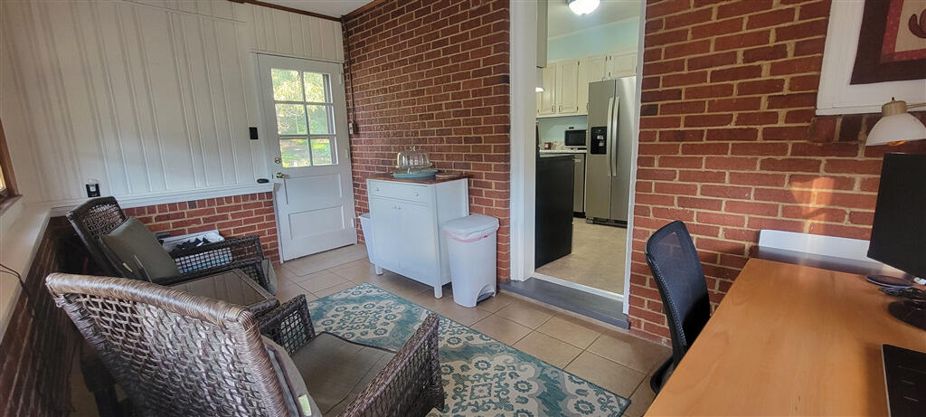 1027 Overland Road Southwest Roanoke, VA 24015 - Photo 25 of 45 18419030_184190_S