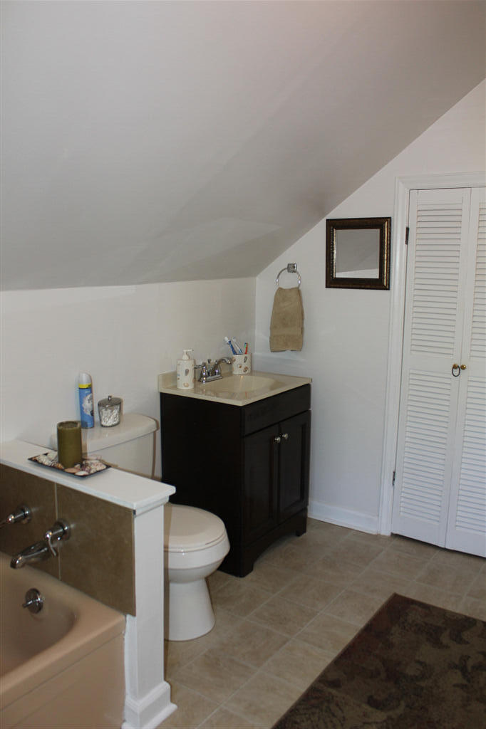1027 Overland Road Southwest Roanoke, VA 24015 - Photo 39 of 45 18420444_184204_S