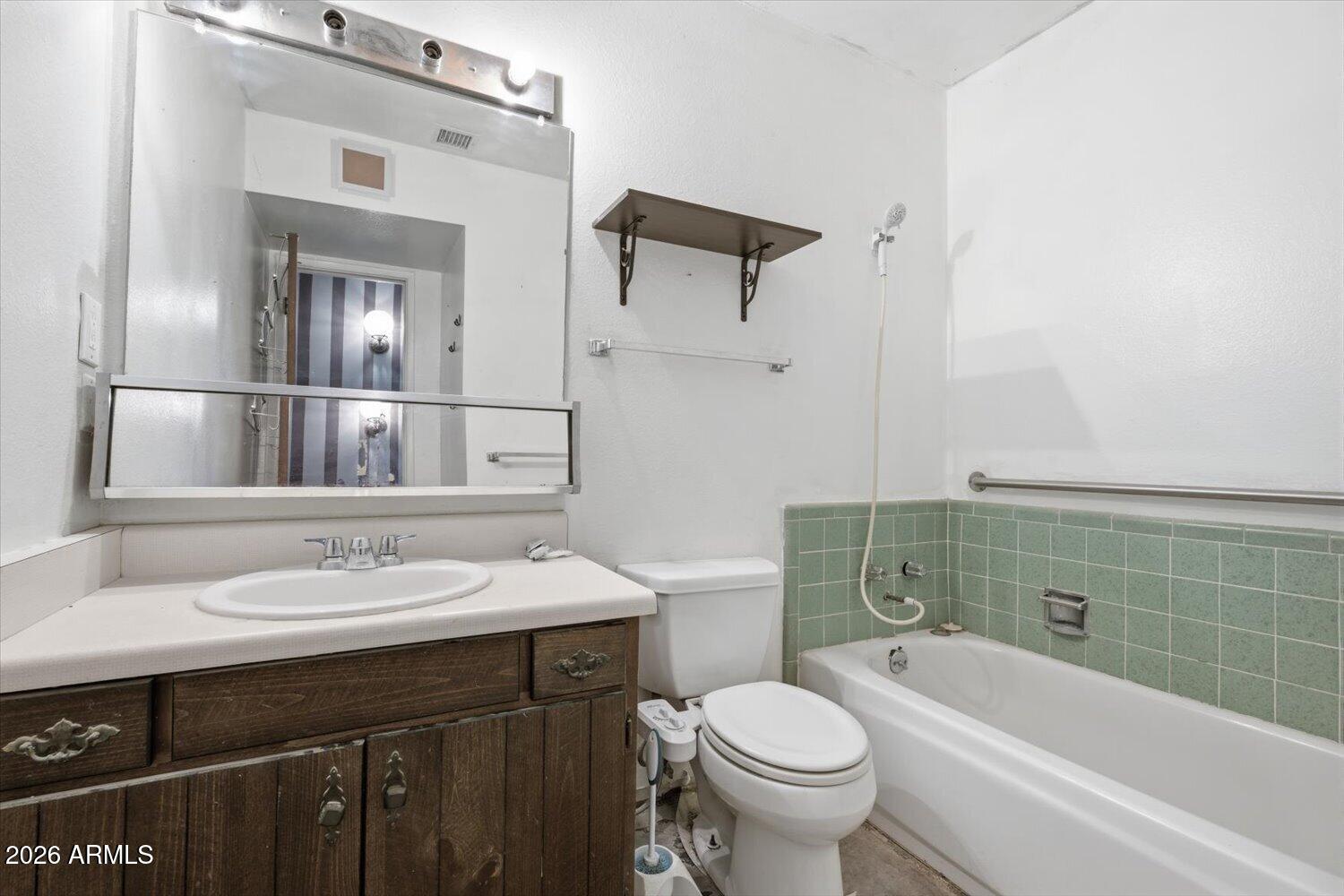 4745 West Piedmont Road Laveen, AZ 85339 - Photo 19 of 49 Full Bathroom - 1