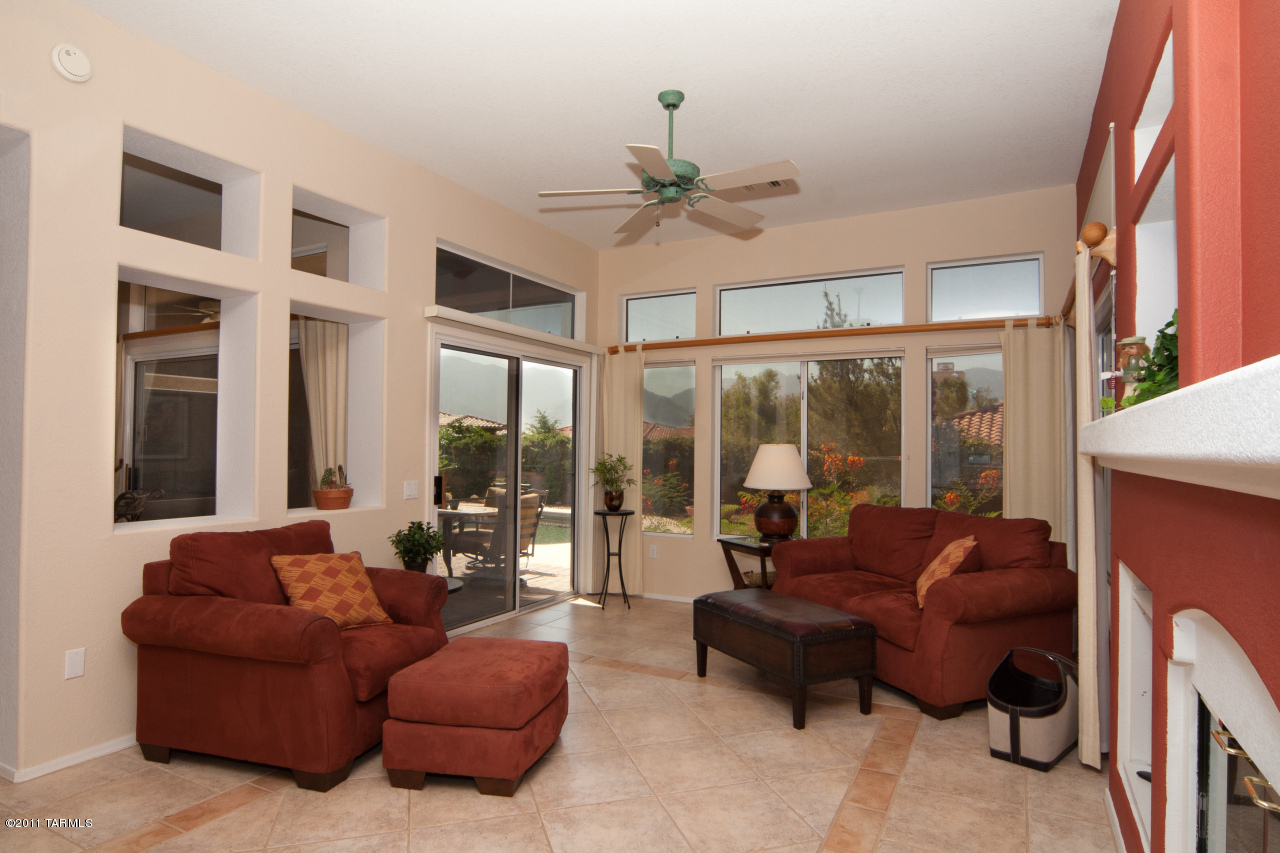 1836 East Lone Rider Way Tucson, AZ 85755 - Photo 4 of 17
