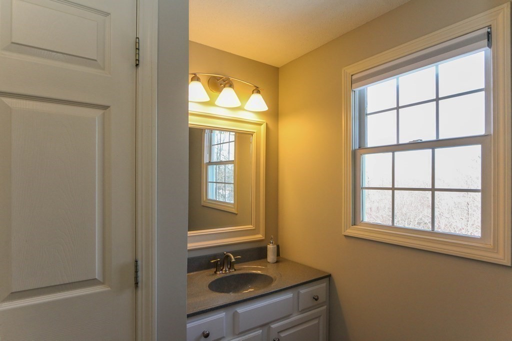 25 Gates Avenue Springfield, MA 01118 - Photo 34 of 40 Gallery Image 34