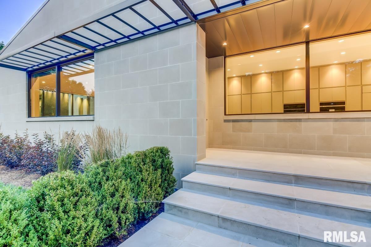 1302 South Wiggins Avenue Springfield, IL 62704 - Photo 12 of 49 Gallery Image 12
