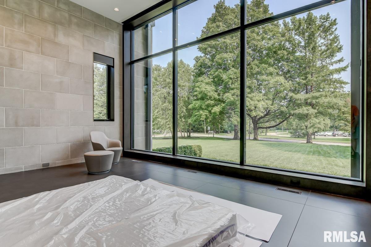 1302 South Wiggins Avenue Springfield, IL 62704 - Photo 32 of 49 Gallery Image 32