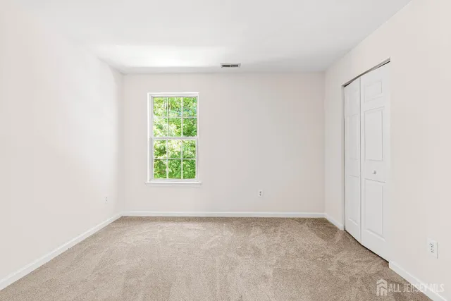 $699,999 | 406 Arnold Drive, Bordentown, NJ 08505