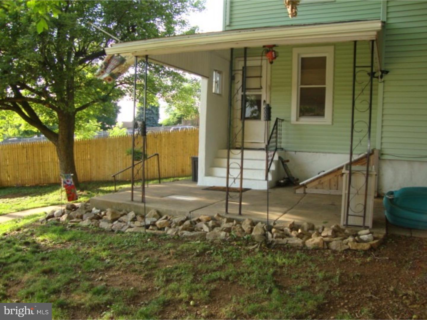 2758 Kutztown Road Reading, PA 19605 - Photo 5 of 22 Patio