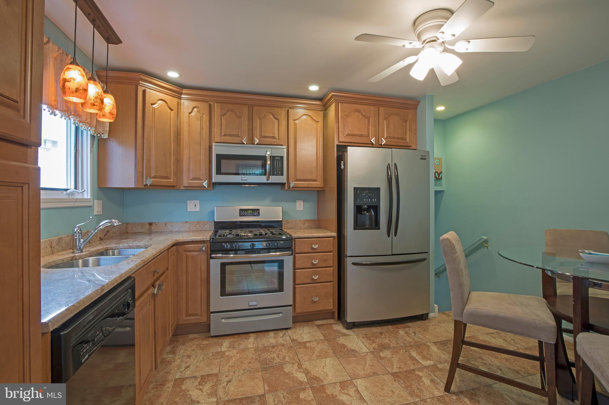 455 Coldspring Road Southampton, PA 18966 - Photo 10 of 24 eat in kitchen
