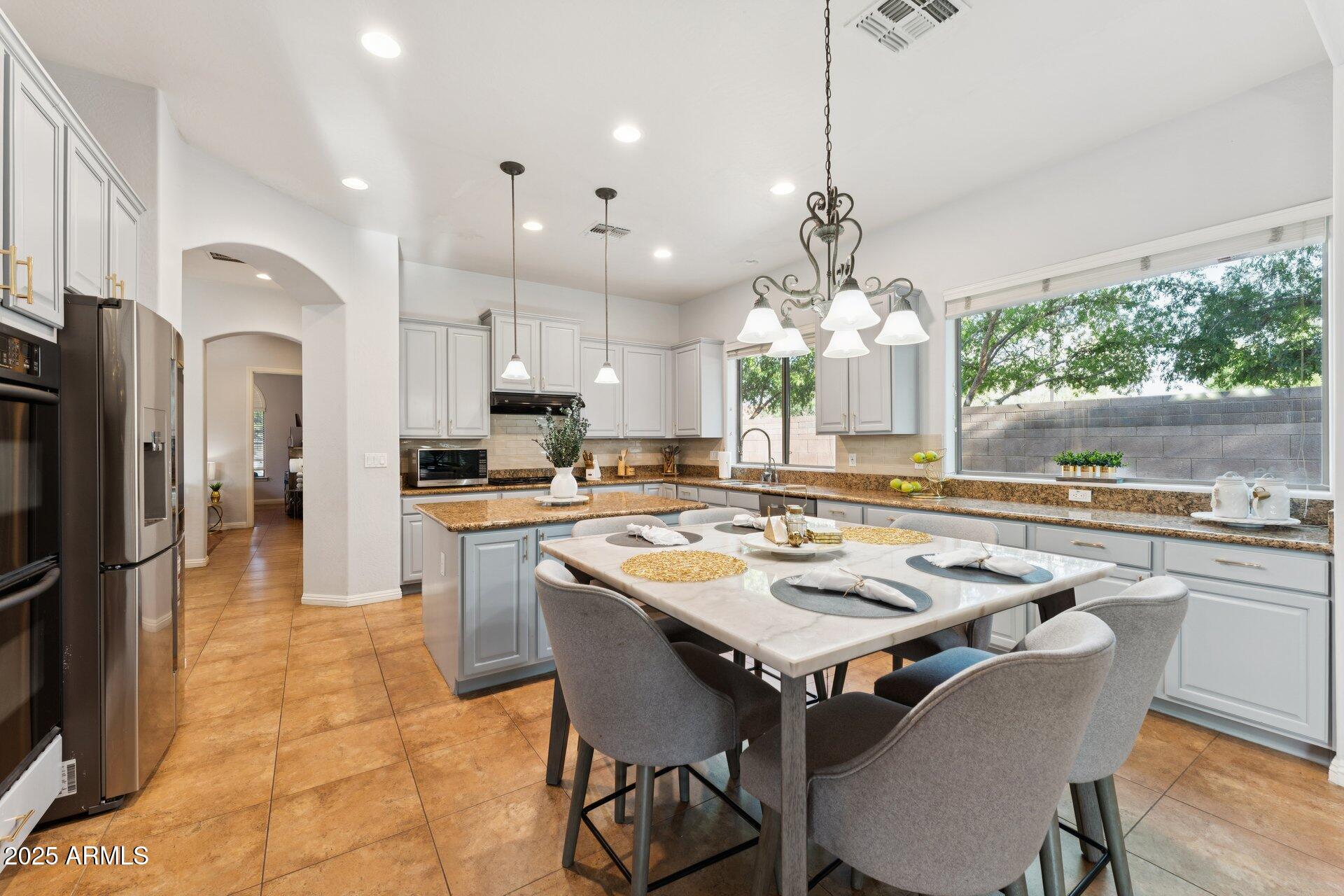 2830 South Riata Court Gilbert, AZ 85295 - Photo 8 of 49 Kitchen 2